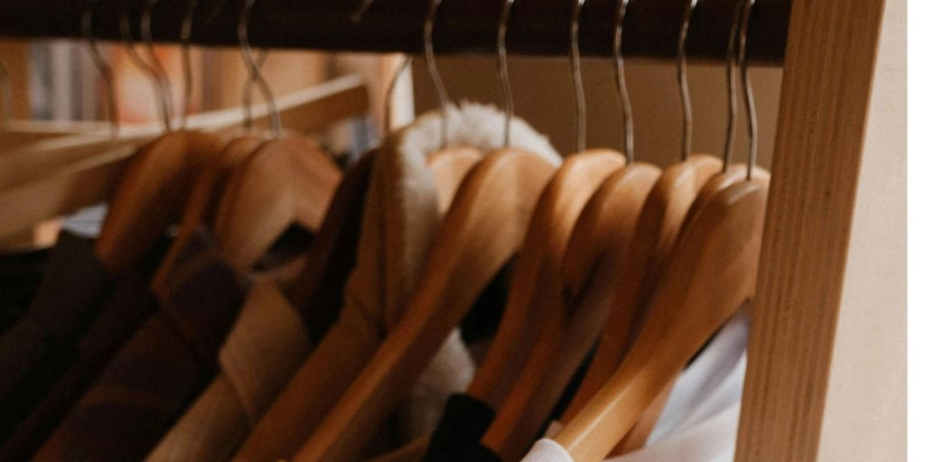 Используйте одинаковые вешалк